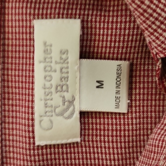 3/$20 Christopher & Banks Red & White Button-Up Shirt - Picture 6 of 9